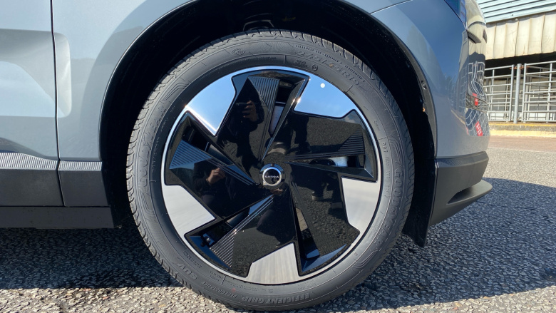 Volvo EX30 315kW Twin Motor Performance Plus 69kWh 5dr Auto Electric Estate